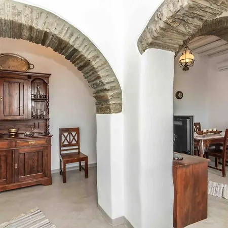 Axas House Stení