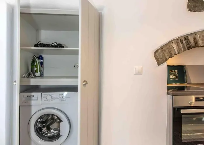 Axas House Lejlighed Stení